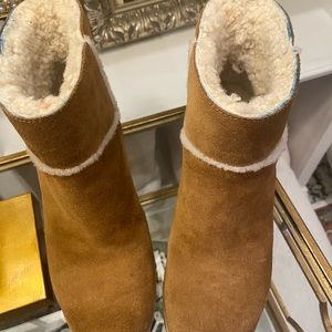 UGG classic suede, mini boot